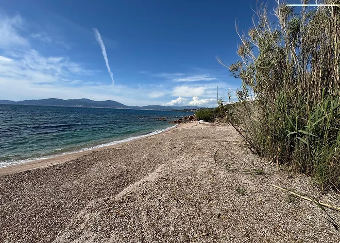 La Petite Civita De *